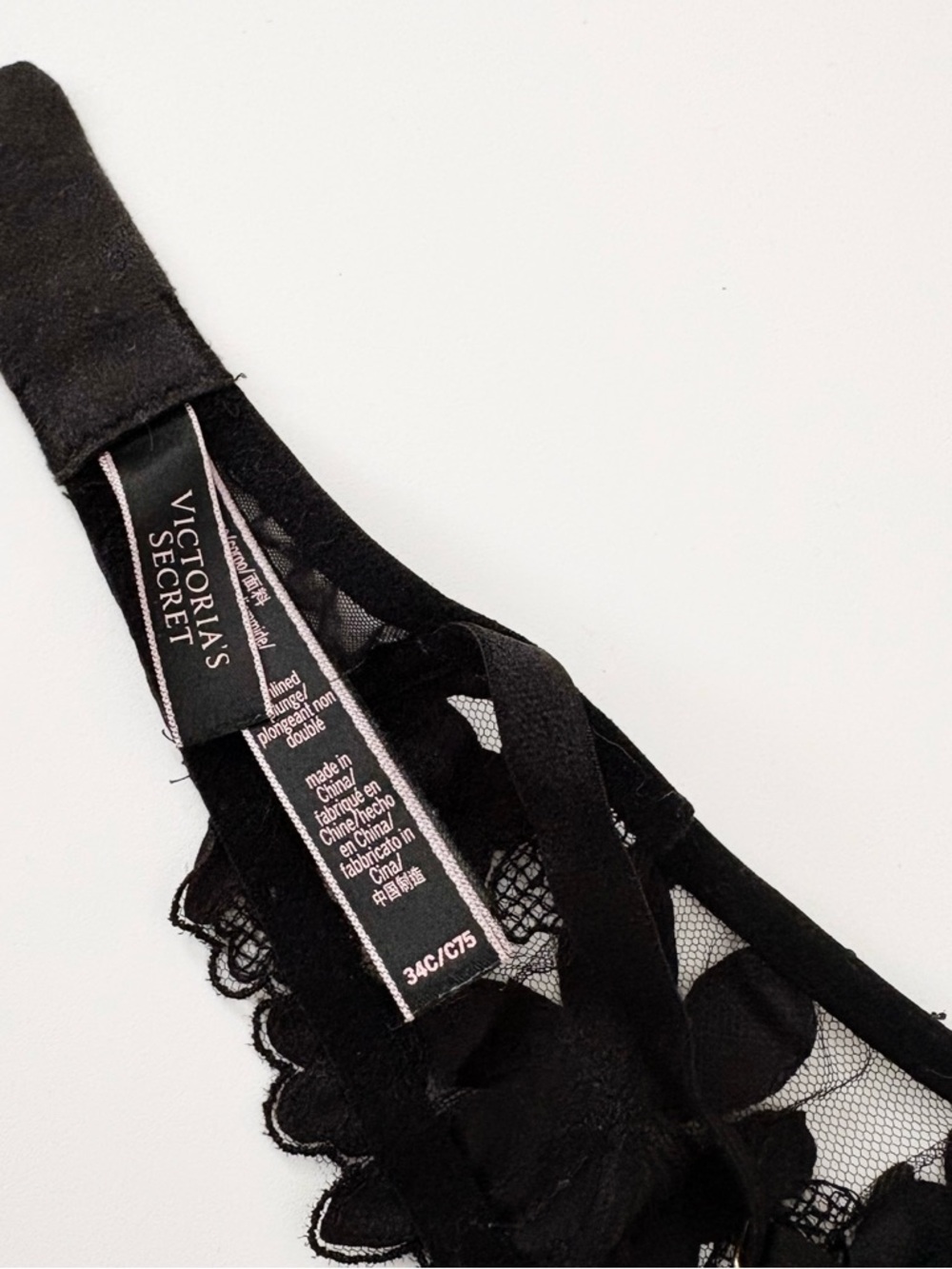 Victoria’s Secret Very Sexy Black Floral Embroidered Unlined Plunge Bra Size 34 - Picture 11 of 12